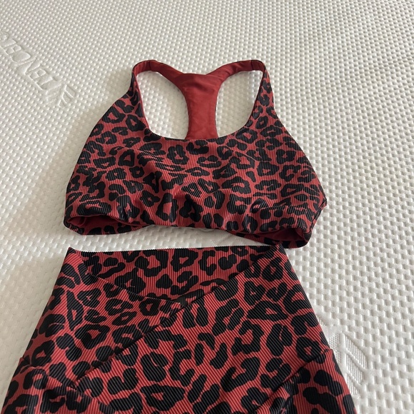 Beach Riot Workout Sets - Picture 2 of 10